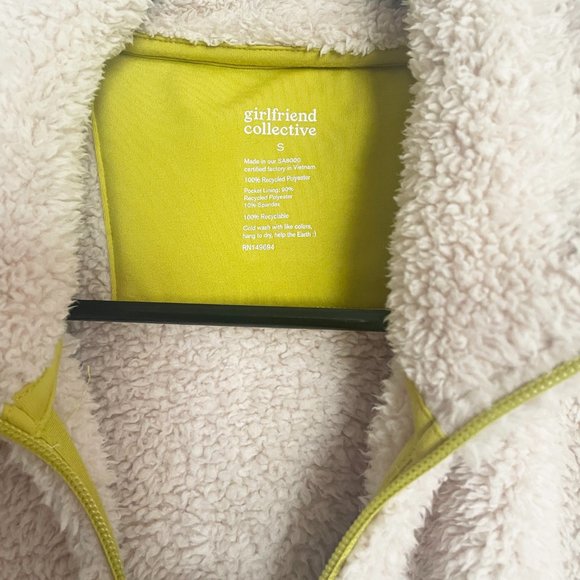 Girlfriend Collective Cream Full-Zip Fleece - Picture 5 of 8